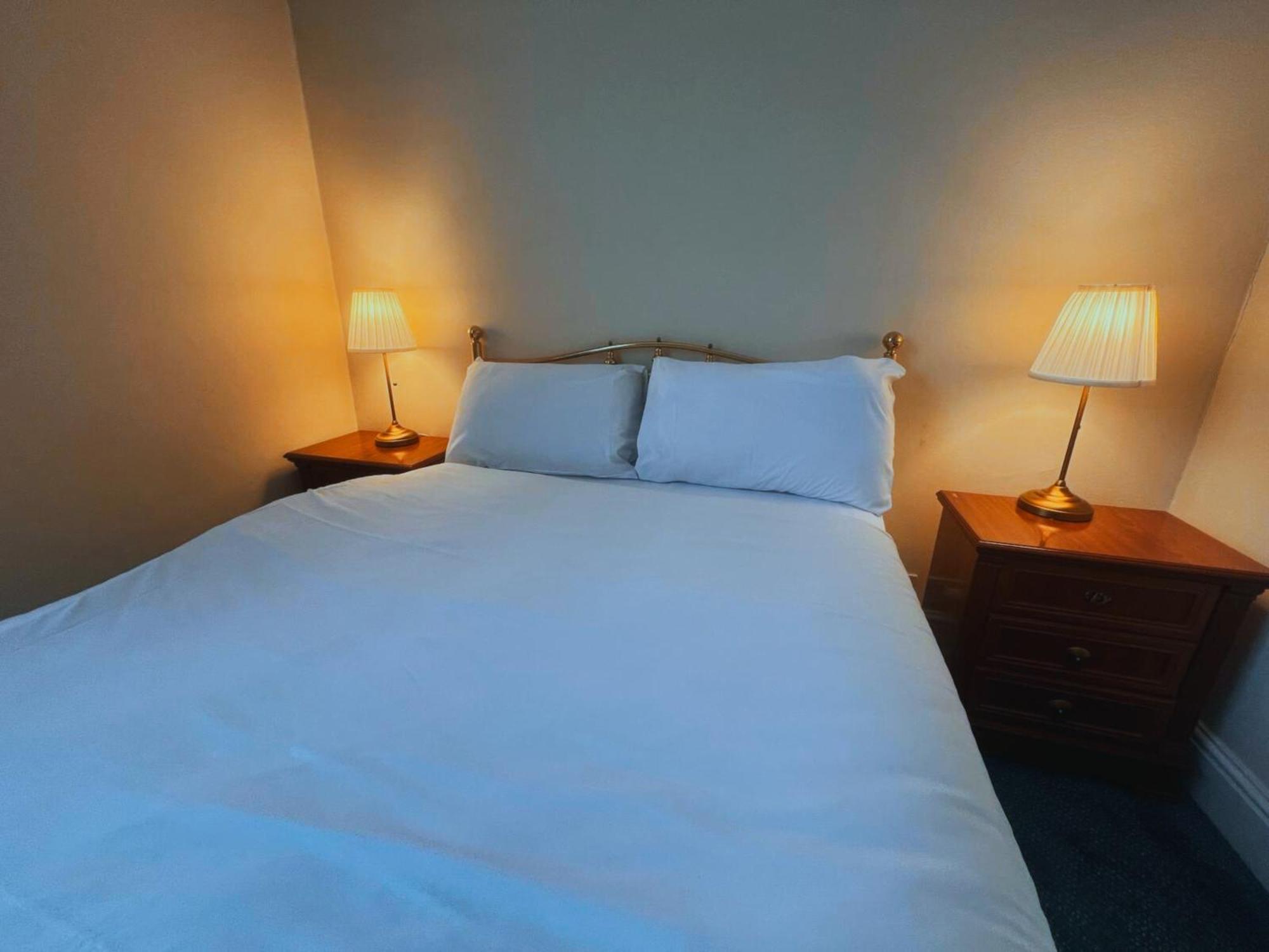 Helen'S Hotel Near Wembley لندن المظهر الخارجي الصورة