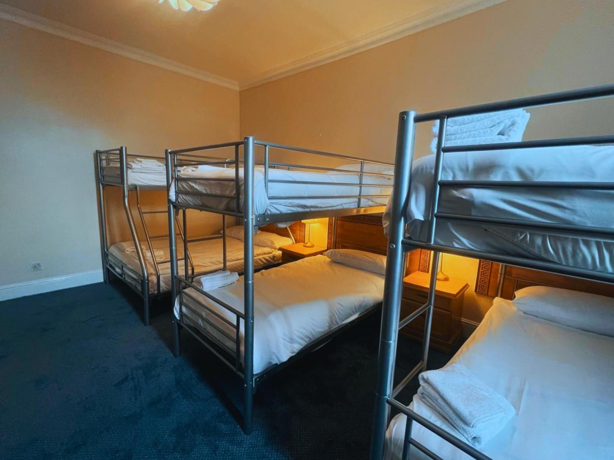 Helen'S Hotel Near Wembley لندن المظهر الخارجي الصورة