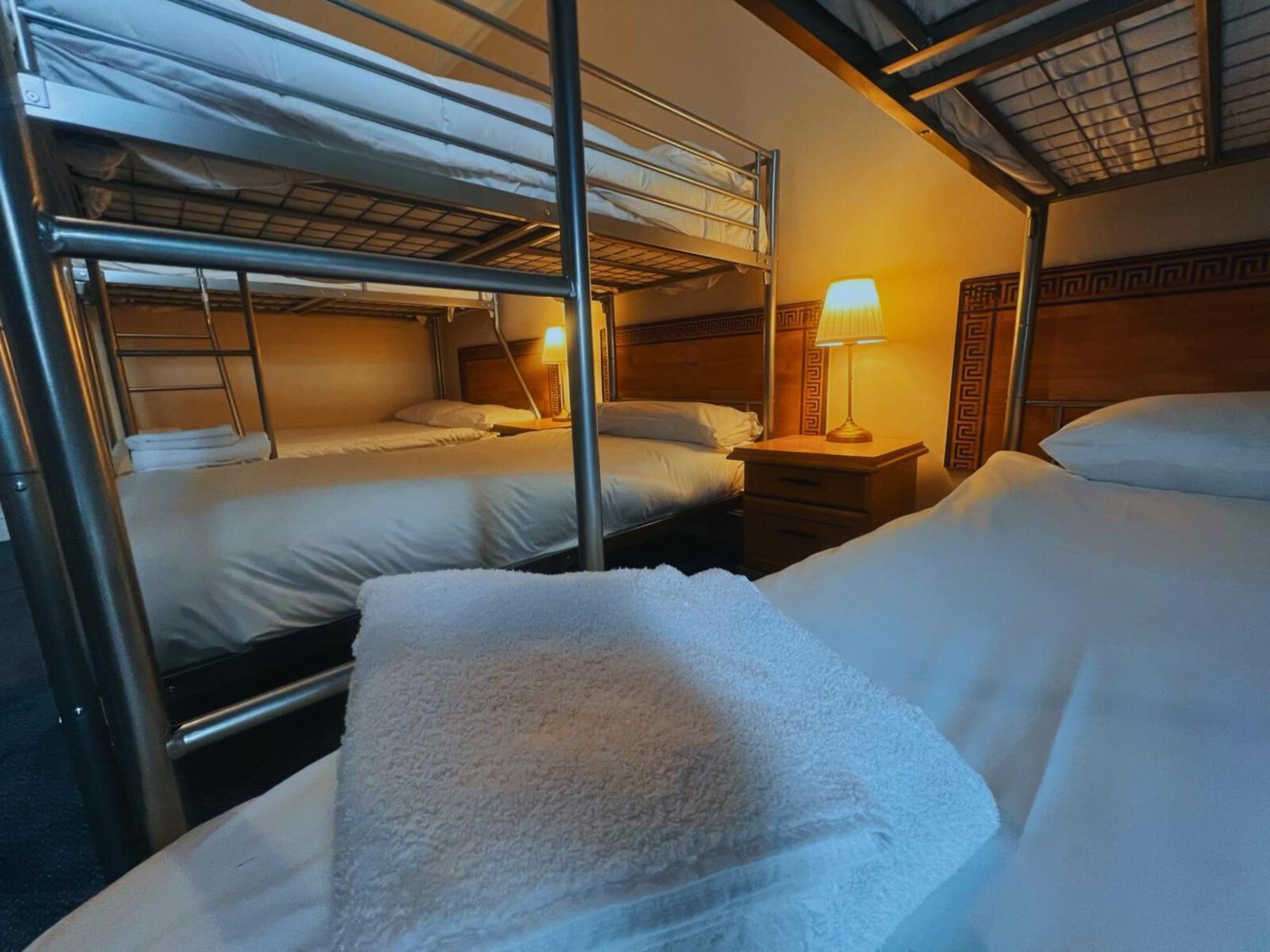 Helen'S Hotel Near Wembley لندن المظهر الخارجي الصورة