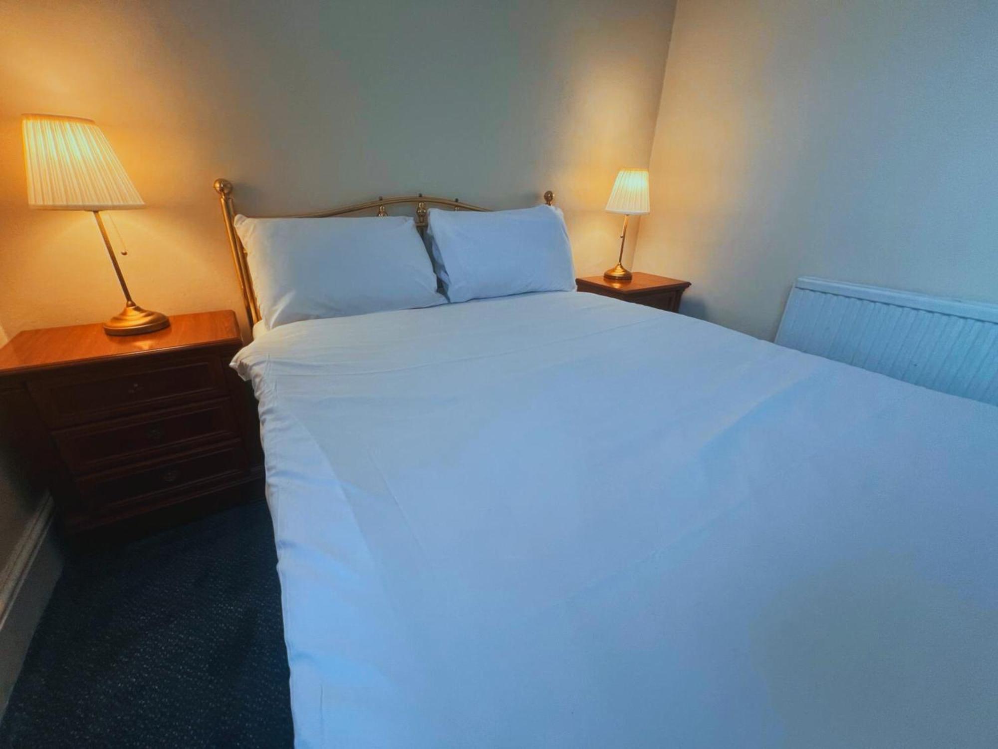 Helen'S Hotel Near Wembley لندن المظهر الخارجي الصورة